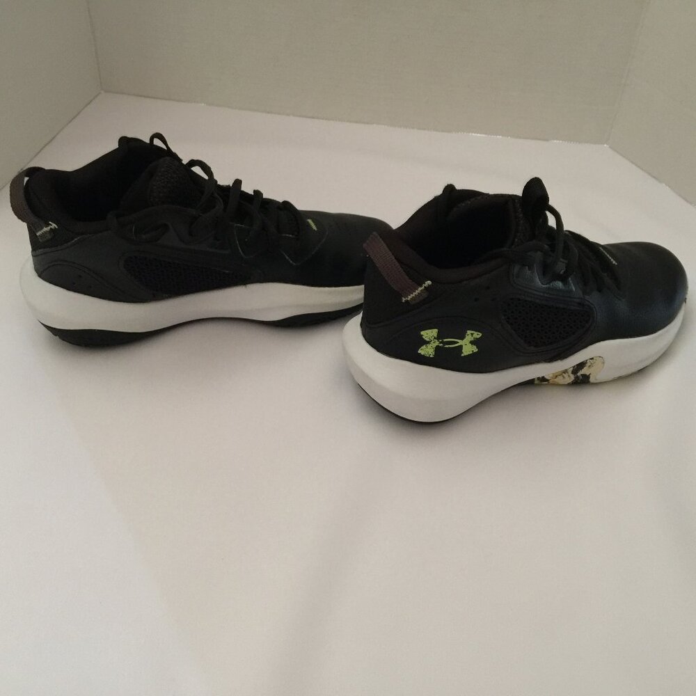 Under Armour Boys Black Lockdown Basketball Shoes Sneakers Size 4Y Pre-Owned